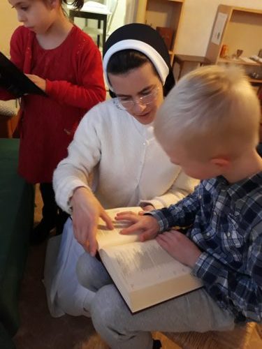 Sister teaching catechism